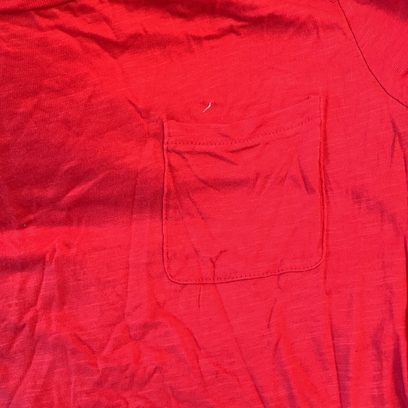 Coral red t shirt old navy size M lightly used - Picture 3 of 3